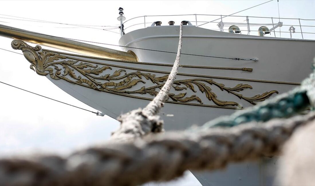 Atatürk’ün Savarona gemisinin bir iş insanına kiralandığı dönemde gerçekleştirilen onarım