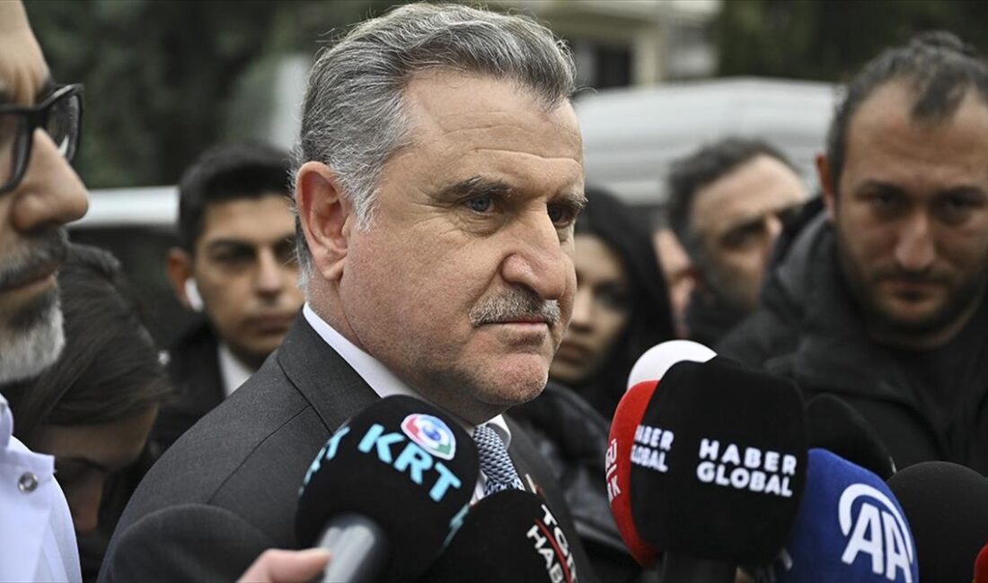 İSTANBUL (AA) – Bakan Bak, Süper Lig’de dün akşam oynanan