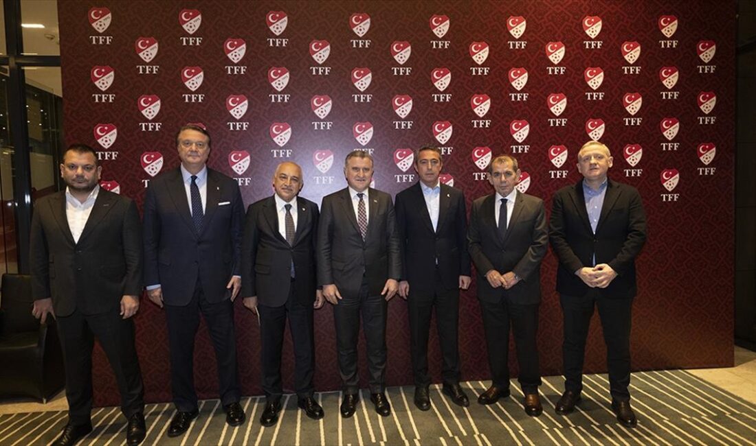 İSTANBUL (AA) – TFF’nin Riva’daki tesislerinde düzenlenen toplantının ardından Bakan