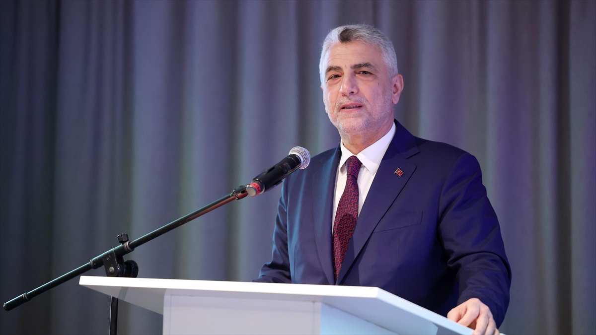 Ticaret Bakanı Ömer Bolat, "Dış ticaret açığındaki azalışın kasım ayı