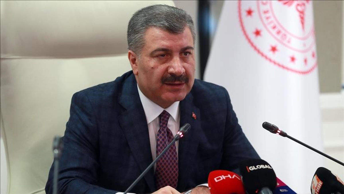 Sağlık Bakanı Fahrettin Koca, "İyi hal belgesi alan her hekimin