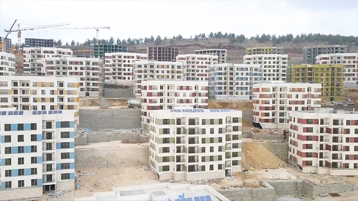 Çevre, Şehircilik ve İklim Değişikliği Bakanı Mehmet Özhaseki, Kilis'teki 2