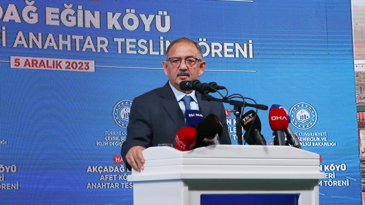 Çevre, Şehircilik ve İklim Değişikliği Bakanı Mehmet Özhaseki, İstanbul'da 6