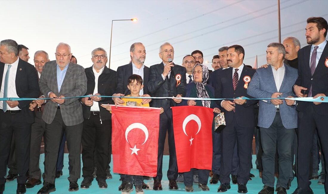 Ulaştırma ve Altyapı Bakanı Abdulkadir Uraloğlu, "Organize Sanayi Bölgesi, demir-çelik