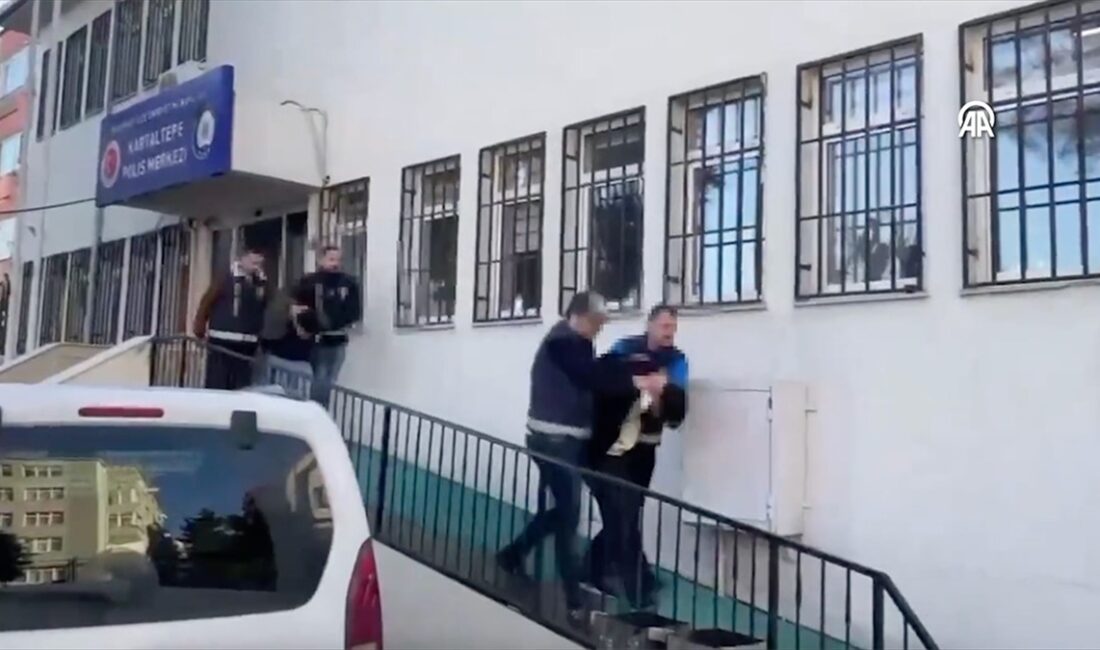 Bakırköy'de röportaj sırasında devlet aleyhinde ifadeler kullanan 4 zanlı yakalandı Sosyal medya için yapılan sokak röportajında kullandığı ifadeler nedeniyle gözaltına