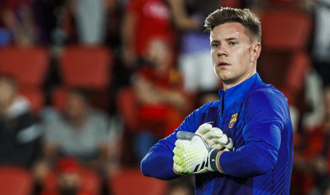 İspanya 1. Futbol Ligi (LaLiga) ekiplerinden Barcelona'nın kalecisi Marc-Andre ter