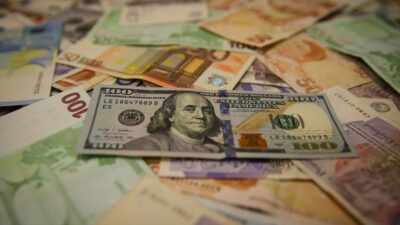 BR&Uuml;KSEL (AA) – Mart ayında ABD’de başlayan bankacılık krizinin ardından