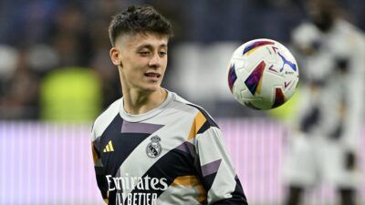 Avrupa liglerindeki en iyi 21 yaş altı futbolcuya verilen Altın