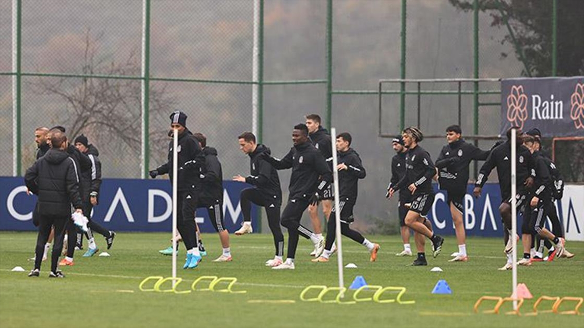 Trendyol Süper Lig'in 15. haftasında 9 Aralık Cumartesi günü Fenerbahçe'yi