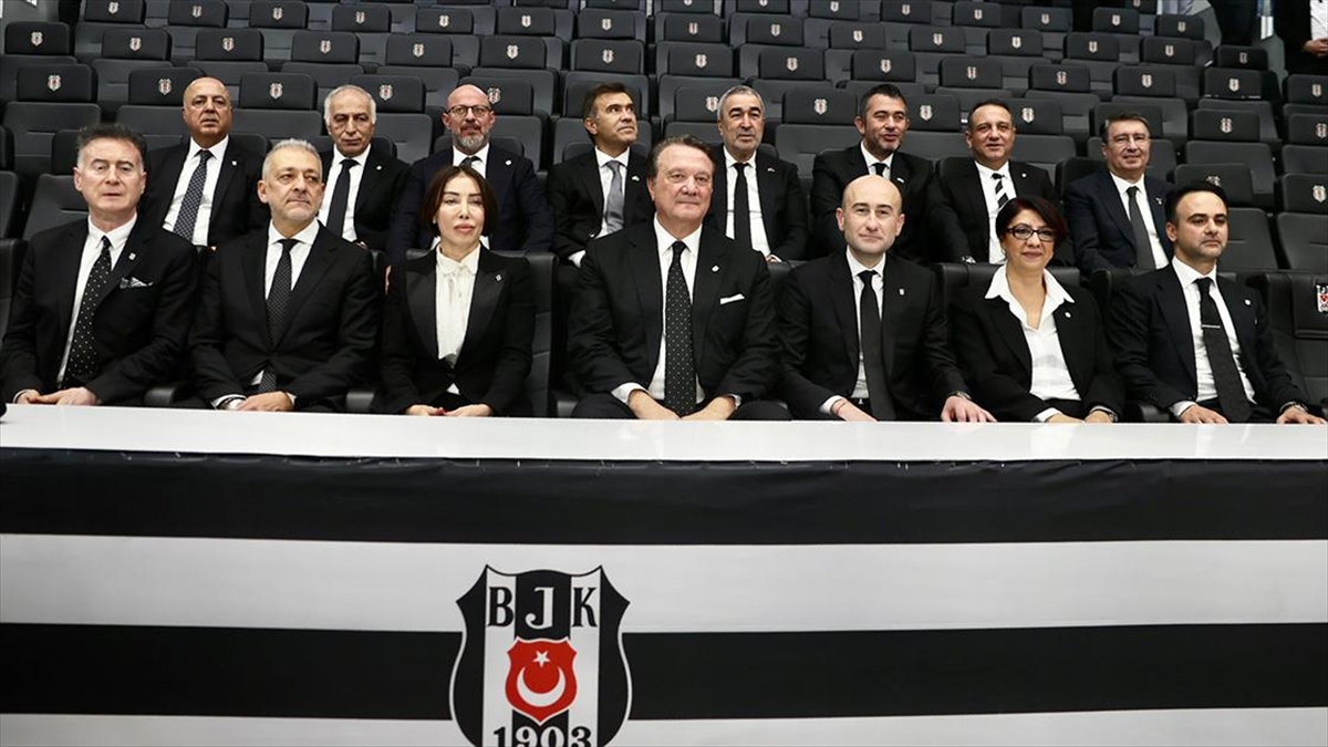 İSTANBUL (AA) – AA muhabirine açıklamalarda bulunan siyah-beyazlı kulübün efsane