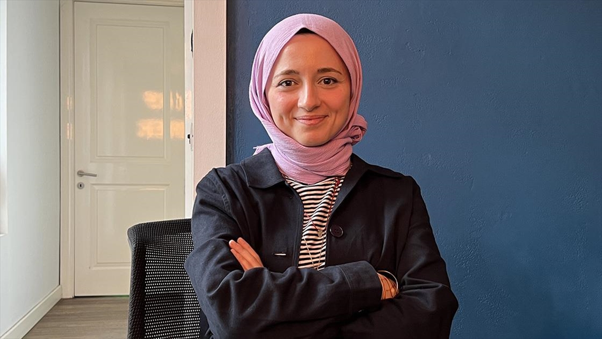 Besteci ve piyanist Büşra Kayıkçı, Places adlı yeni albümüne ilişkin,