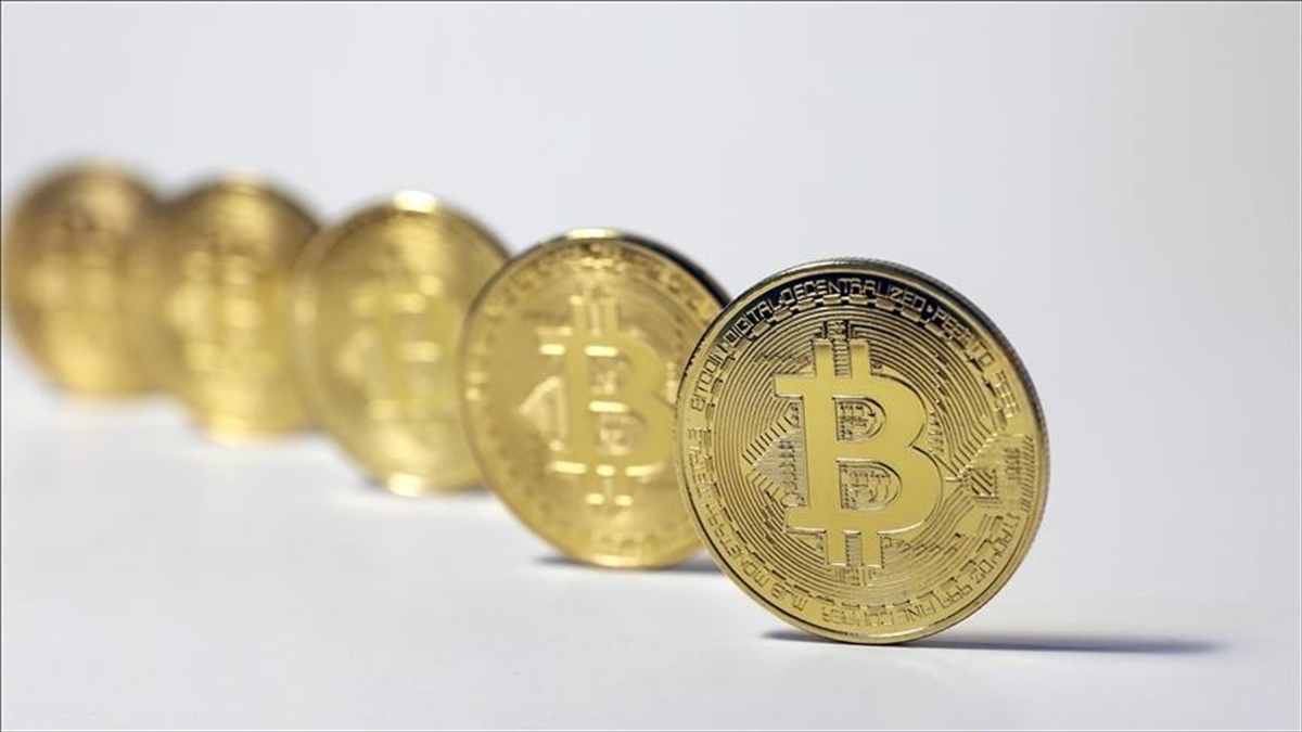Bitcoin, sabah saatlerinde yaklaşık yüzde 2 değer kazanarak geçen yılın