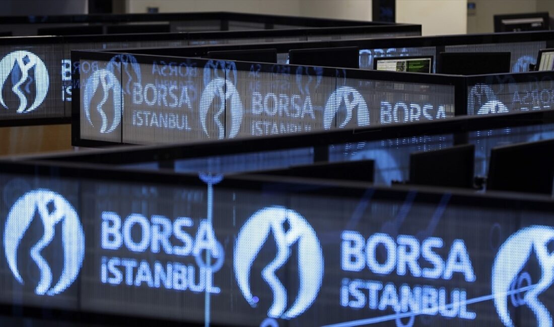 Borsa İstanbul'da BIST 100 endeksi, günü yüzde 0,76 değer kazanarak