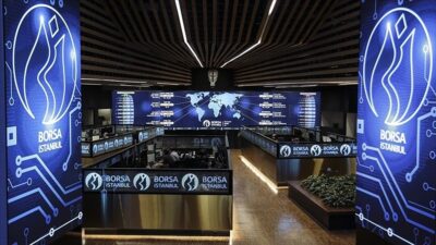 İSTANBUL (AA) – BIST 100 endeksi, &ouml;nceki kapanışa g&ouml;re 135,90