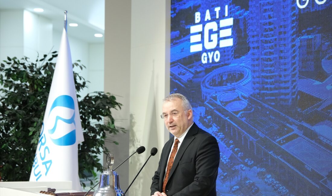 İSTANBUL (AA) – Batı Ege GYO, düzenlenen gong töreninin ardından