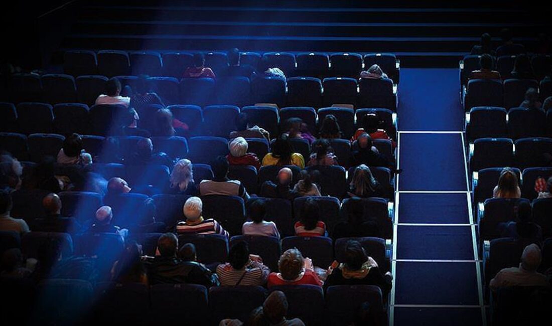 Türkiye'deki sinema salonlarında 2023 yılının son haftasında ikisi yerli 7