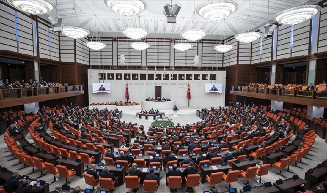 TBMM Genel Kurulunda görüşülen ekonomiye ilişkin kanun teklifinin, çalışan emeklilere