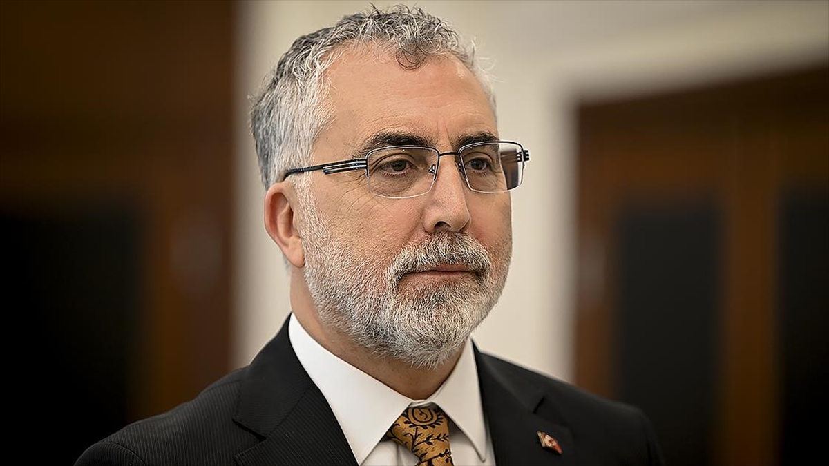 ANKARA (AA) – Çalışma ve Sosyal Güvenlik Bakanı Vedat Işıkhan,