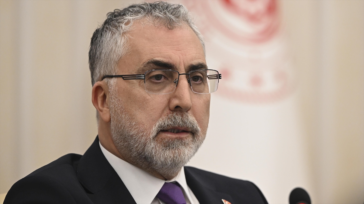 ANKARA (AA) – Bakan Işıkhan, yeni yılda ge&ccedil;erli olacak asgari