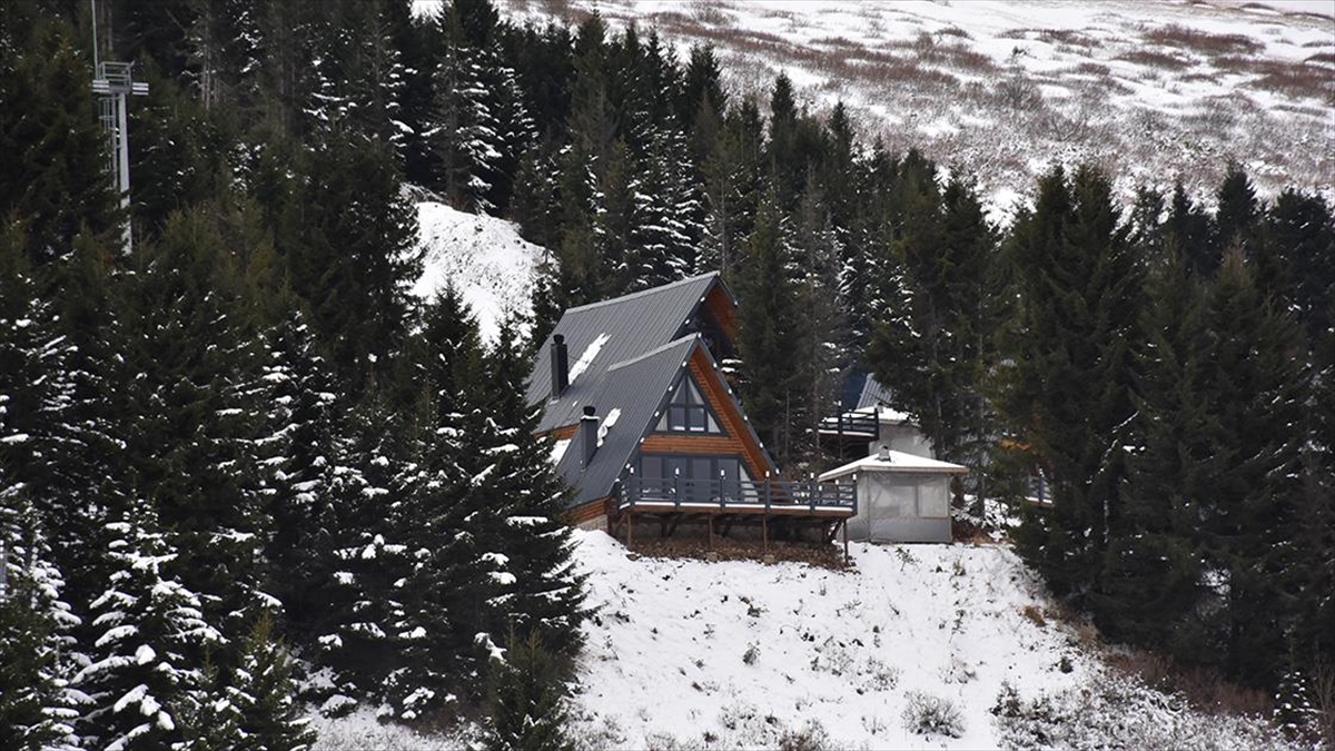 Ordu'nun doğasıyla ön plana çıkan Çambaşı Kayak Merkezi, yeni sezonun