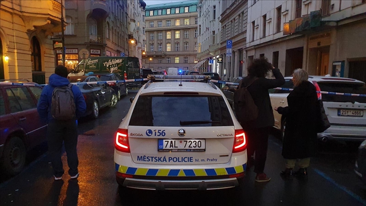 Çekya’da polis, başkent Prag’daki Karls Üniversitesi’nde 14 kişinin ölümüne, 25