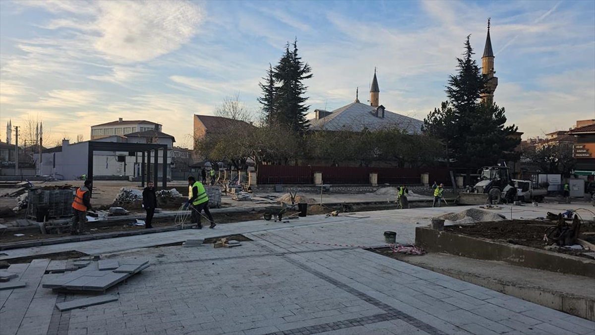 Çorum'da şehrin tarihi dokusunun açığa çıkarılması amacıyla yürütülen "Tarihi Çorum