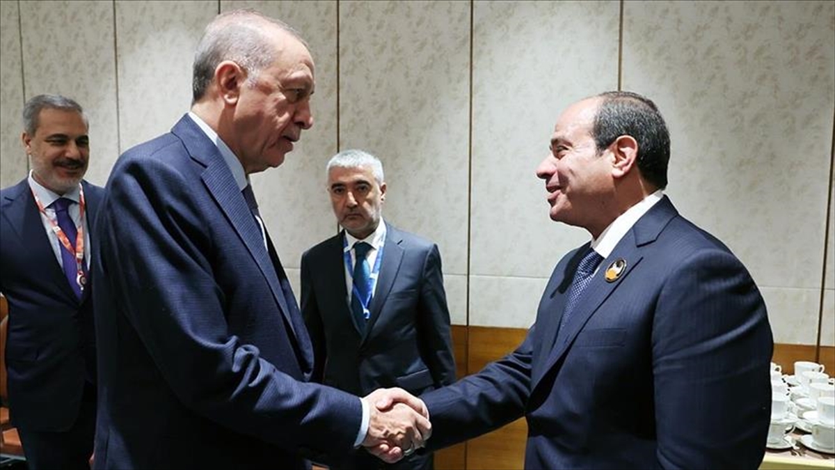 Cumhurbaşkanı Recep Tayyip Erdoğan, Mısır Cumhurbaşkanı Abdülfettah es-Sisi ile telefonda