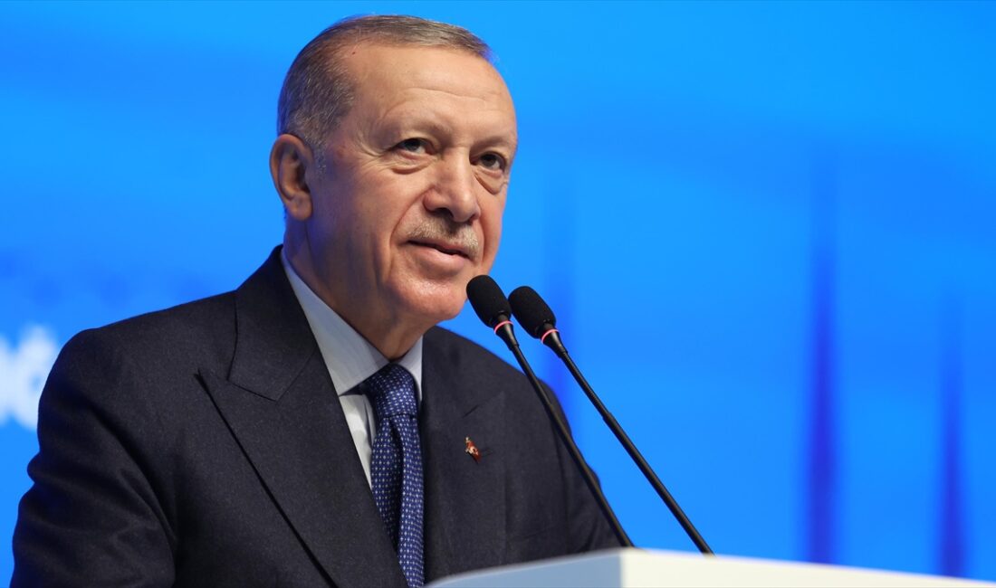 Cumhurbaşkanı Recep Tayyip Erdoğan, 2024 yılında uygulanacak asgari ücretin hayırlı