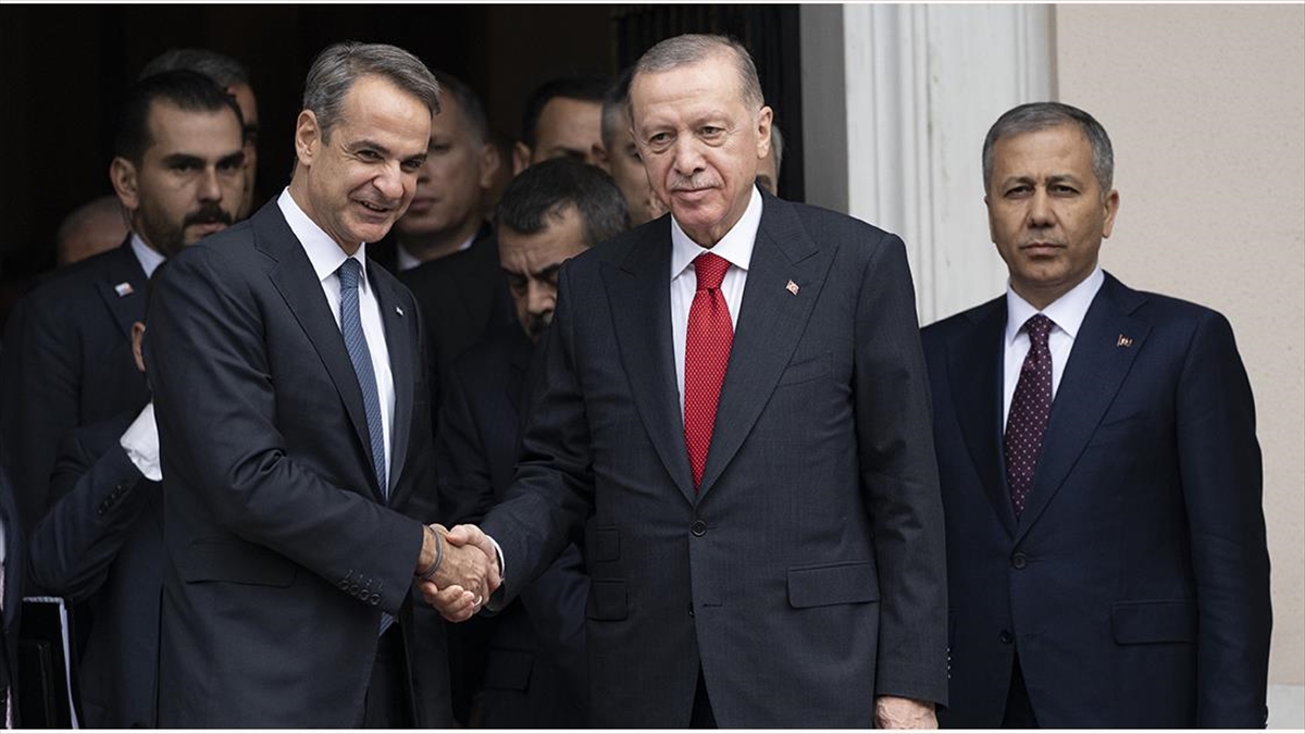 Cumhurbaşkanı Recep Tayyip Erdoğan'ın Atina ziyaretine geniş yer veren Yunan