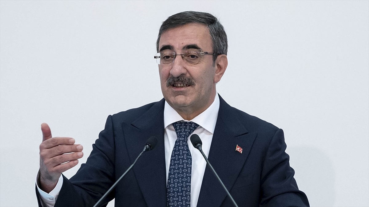 Cumhurbaşkanı Yardımcısı Cevdet Yılmaz, "Rezervlerde yükselme, bütçe disiplini, cari açıkta