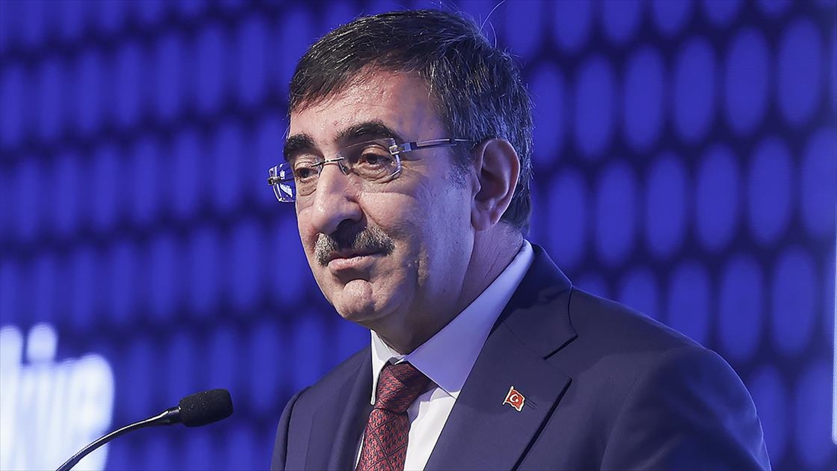 Cumhurbaşkanı Yardımcısı Yılmaz "Finansal hizmet ihracat hacmini artırmak üzere değişen