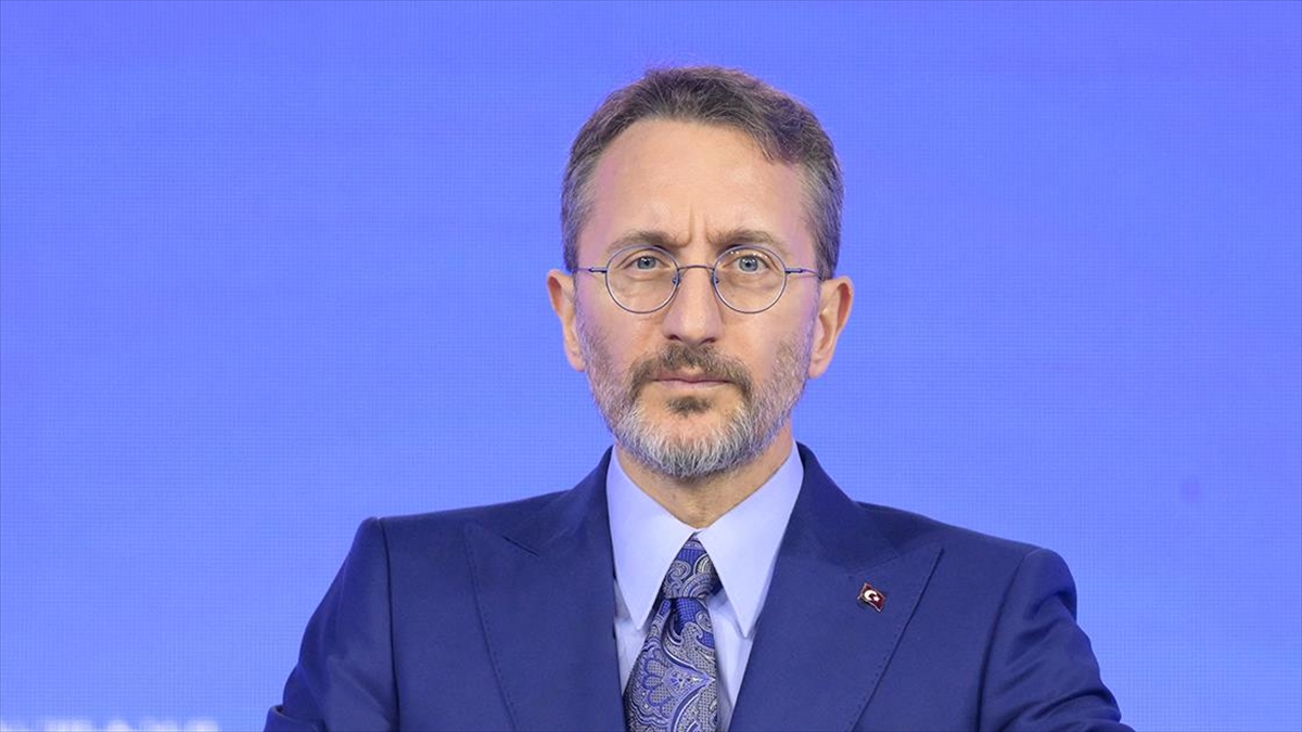 Cumhurbaşkanlığı İletişim Başkanı Fahrettin Altun, "İsrail, gazetecileri korumak için gereken