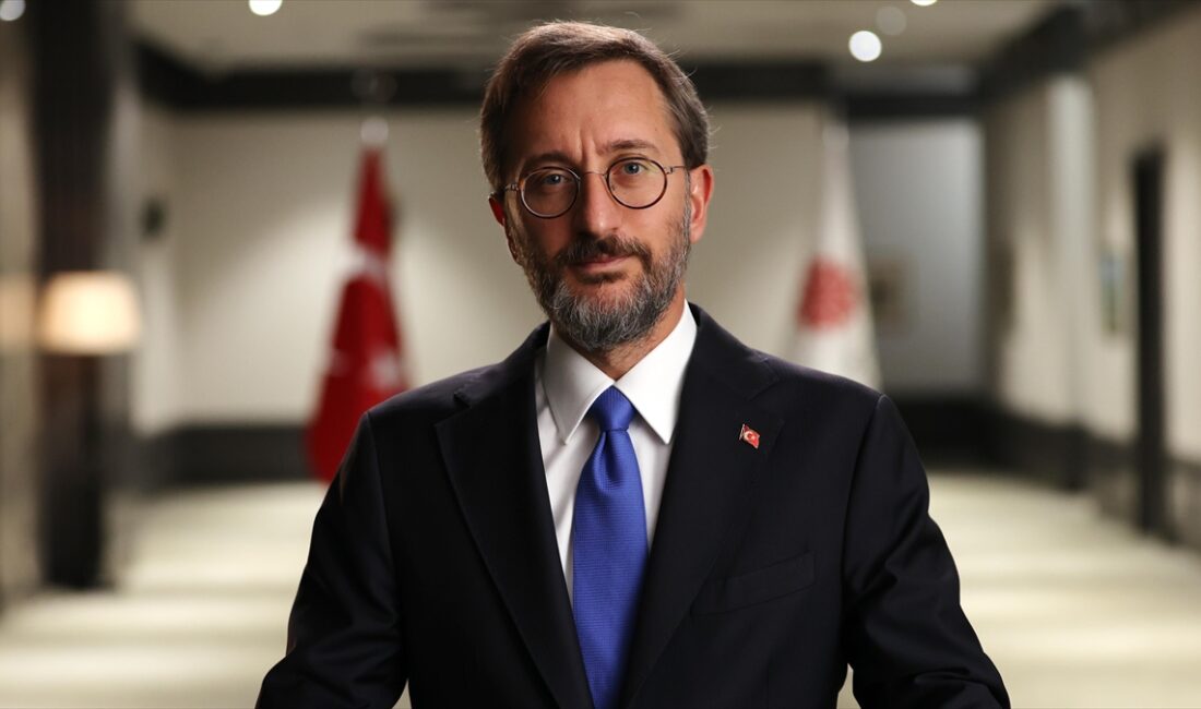 Cumhurbaşkanlığı İletişim Başkanı Altun'dan AA kameramanı Savvaf için taziye mesajı Cumhurbaşkanlığı İletişim Başkanı Fahrettin Altun, İsrail'in hava saldırılarında hayatını kaybeden