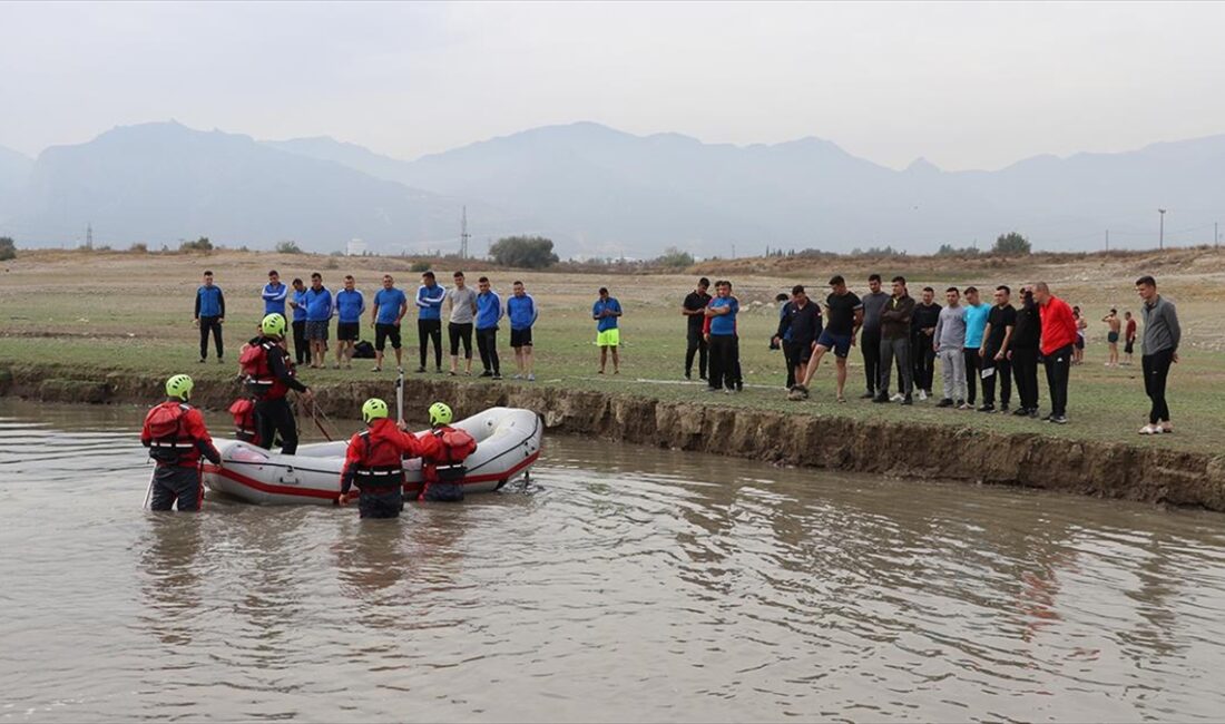 Denizli'de, Jandarma Arama Kurtarma (JAK) ve Afet ve Acil Durum