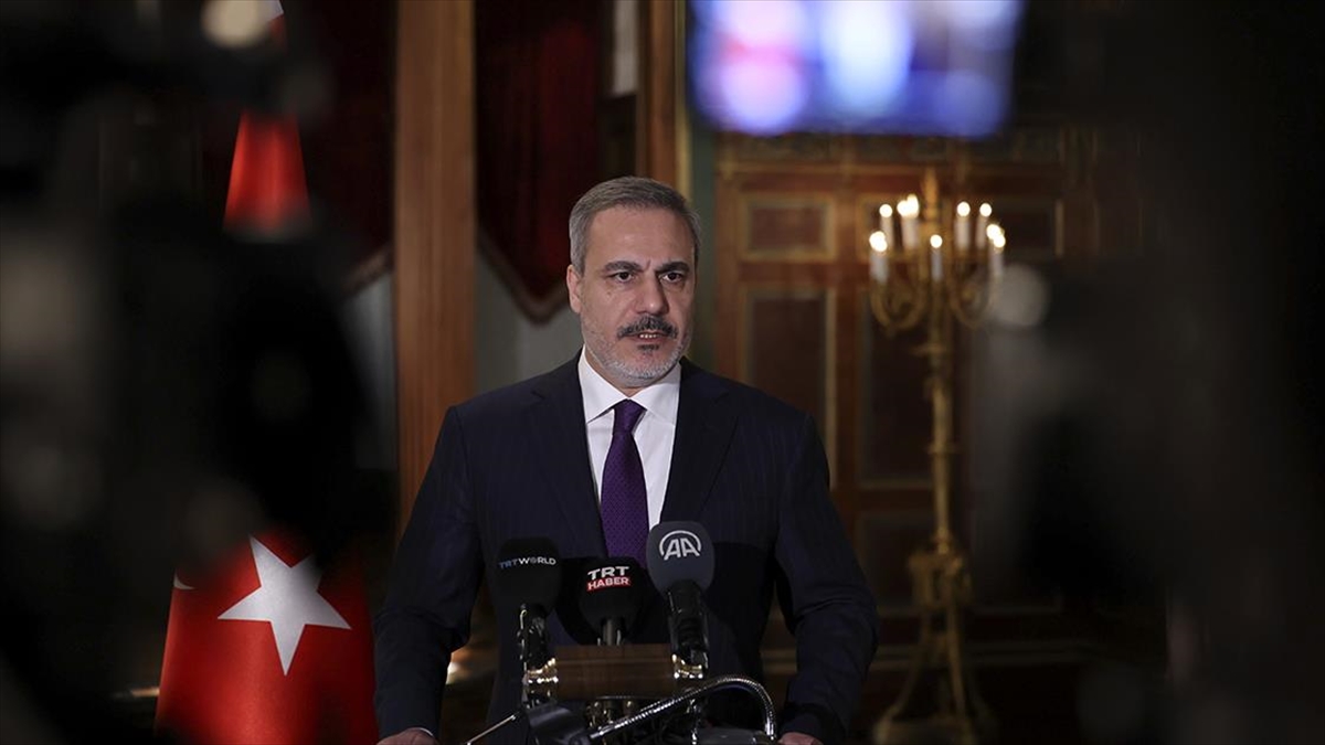 Dışişleri Bakanı Hakan Fidan, 2023'te 25 farklı ülkeye 36 ziyaret