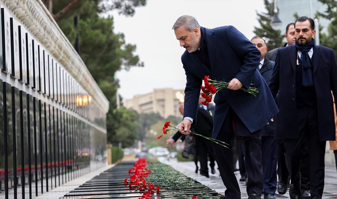 Dışişleri Bakanı Hakan Fidan, temaslarda bulunmak için geldiği Bakü'de, Azerbaycan'ın