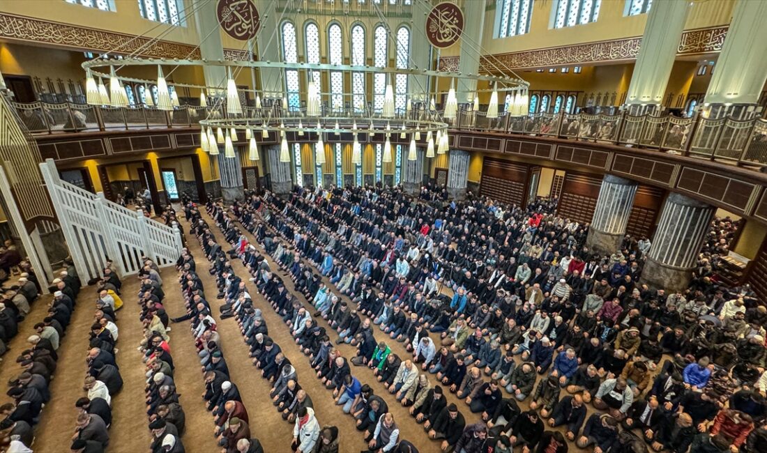 Diyanet İşleri Başkanlığı, 81 il müftülüğüne yolladığı yazıyla, cuma hutbelerinde,
