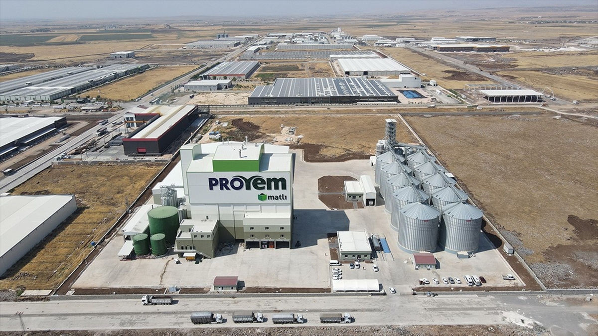 Diyarbakır Organize Sanayi Bölgesi'nde (OSB) yıllık 300 bin ton yem