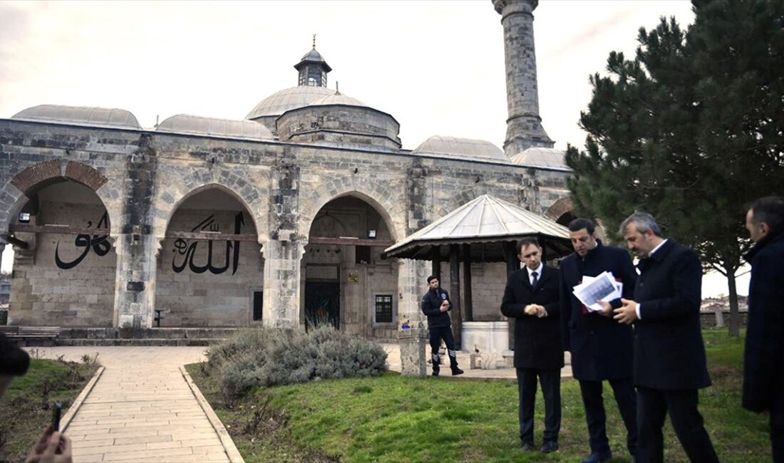 Osmanlı padişahlarından 2. Murat döneminde yaptırılan ancak günümüze ulaşamayan Edirne