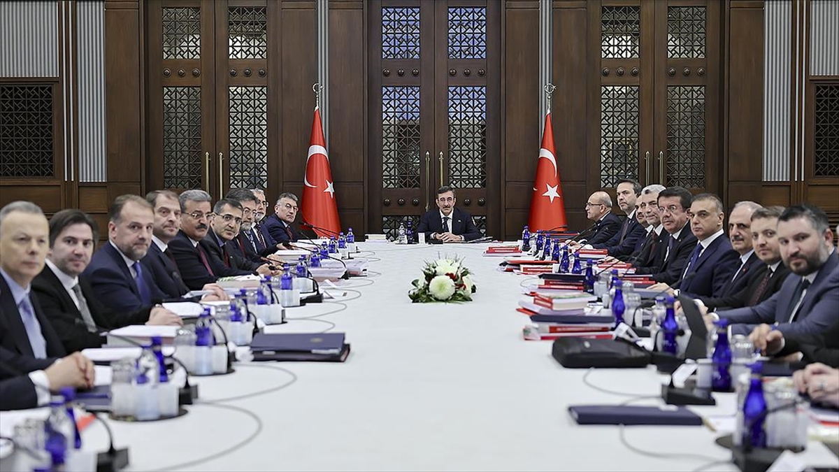 ANKARA (AA) – Cumhurbaşkanlığı Külliyesi’ndeki toplantıya Hazine ve Maliye Bakanı