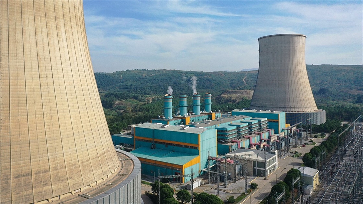 Türkiye'nin lisanslı elektrik üretimi ekimde geçen yılın aynı ayına göre