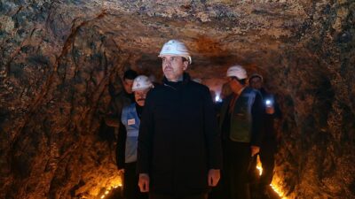 Bakan Bayraktar, Eskişehir'deki maden işletmesinde endüstriyel tesise geçilmesiyle birlikte Türkiye'nin
