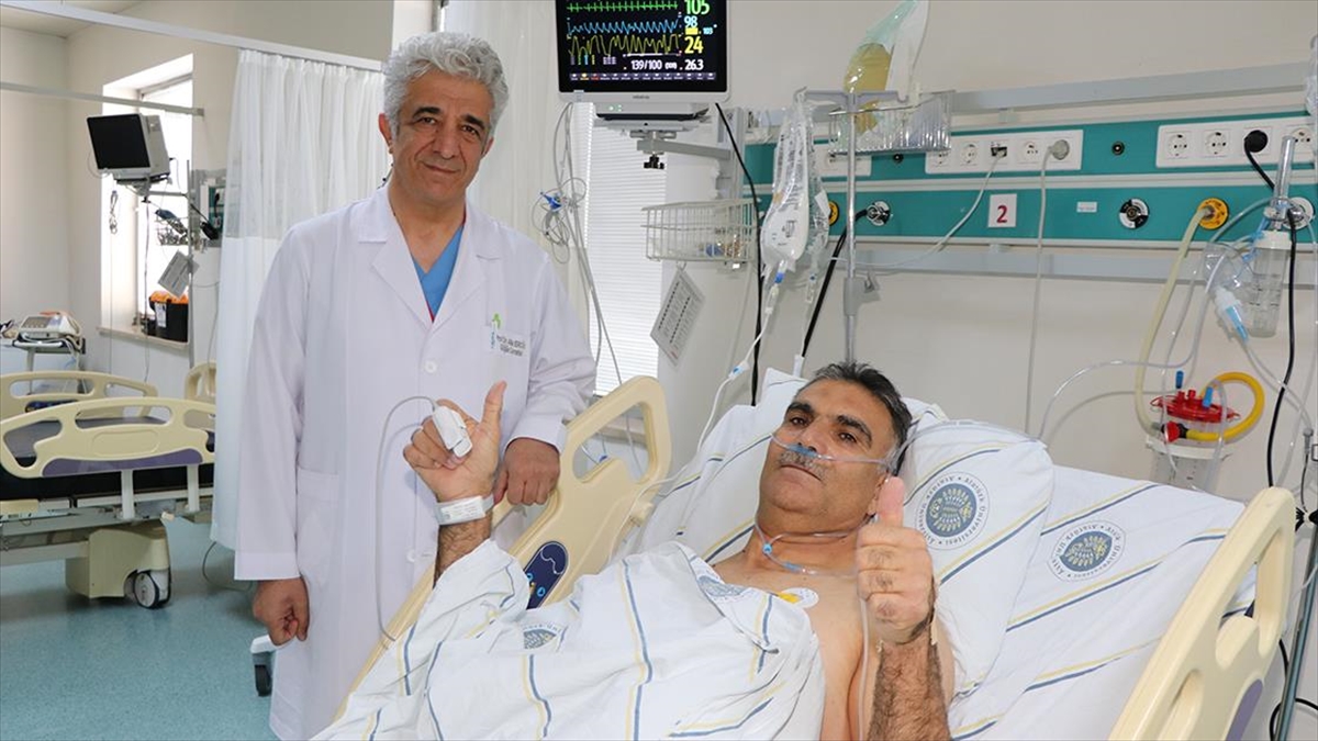 Türkiye'de yemek borusu kanseri ameliyatının kapalı yöntemle başarıyla yapıldığı en