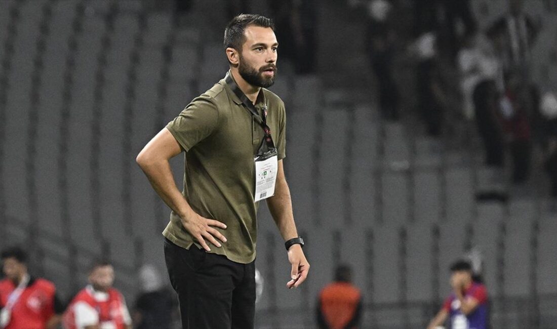 İSTANBUL (AA) – Kulüpten yapılan açıklamada, “Kulübümüzde futbolcu, yardımcı antrenör