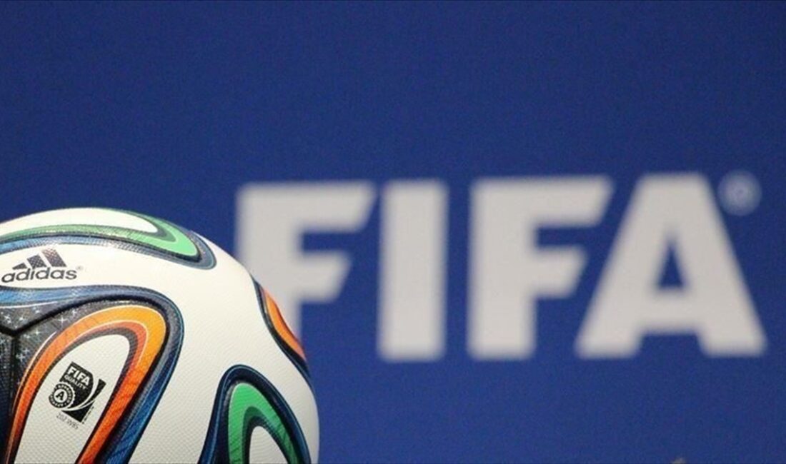 FIFA Başkanı Gianni Infantino, hakemlere yönelik taciz ve şiddete ilişkin