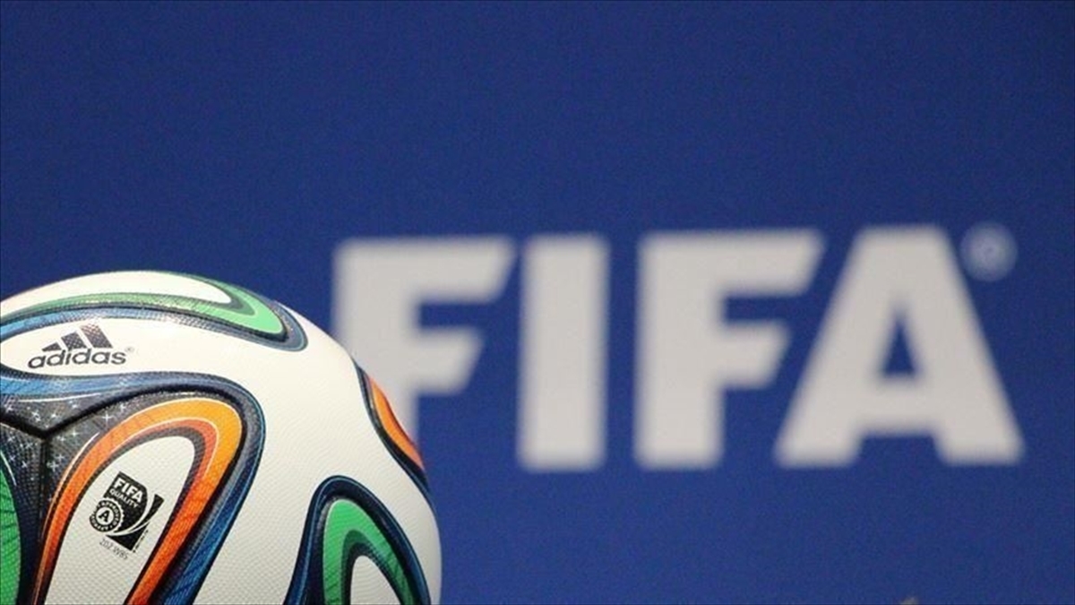 FIFA Başkanı Gianni Infantino, hakemlere yönelik taciz ve şiddete ilişkin