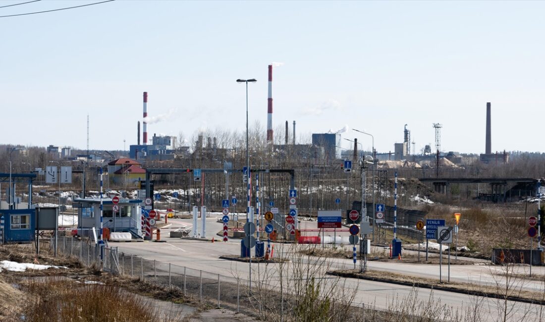 VARŞOVA (AA) – Orpo, düzenlediği basın toplantısında, yeniden açılacak iki