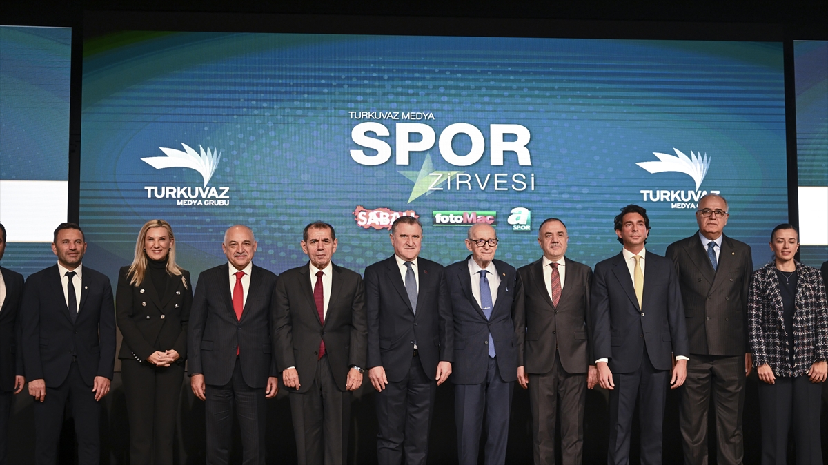 Fotomaç Özel Ödülü, Türkiye Futbol Federasyonu Başkanı Mehmet Büyükekşi'ye verildi.