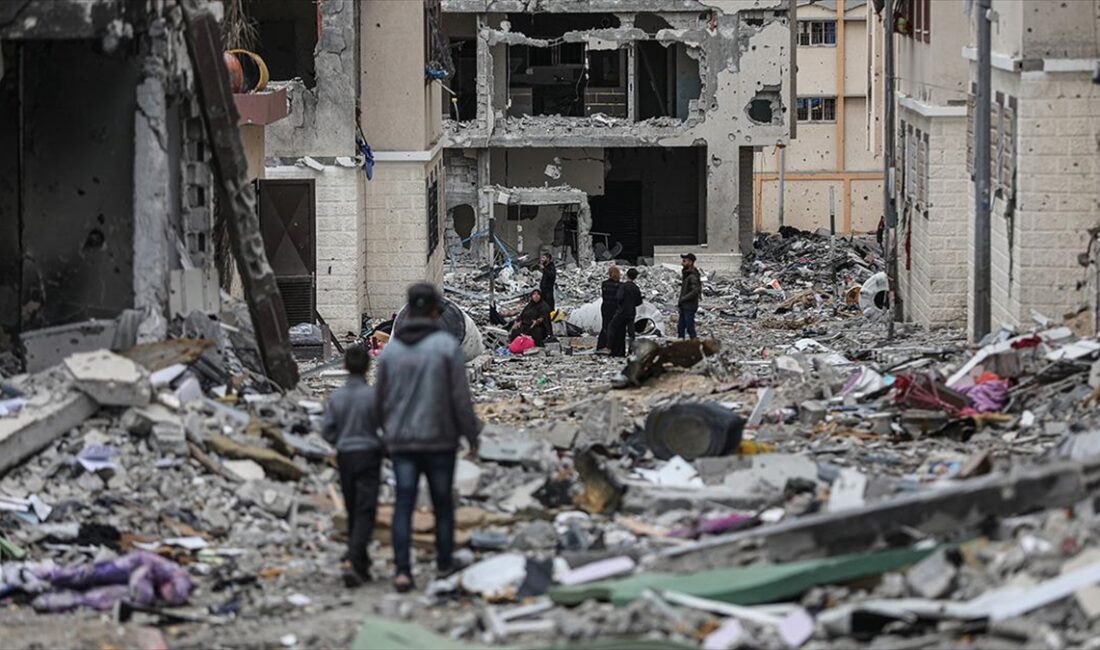 İsrail'in Gazze Şeridi'ne saldırılarının, yol açtığı insani kriz tırmanırken kısa