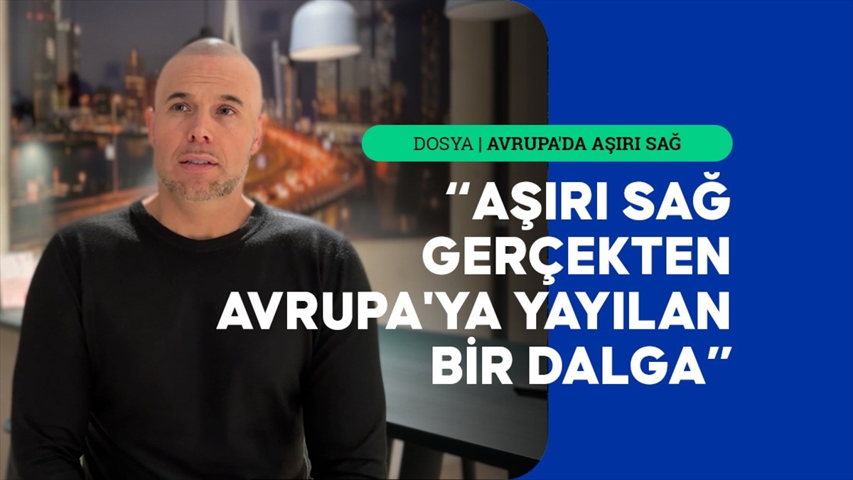 22 Kasım'daki erken genel seçimde ırkçı ve İslam karşıtı Geert